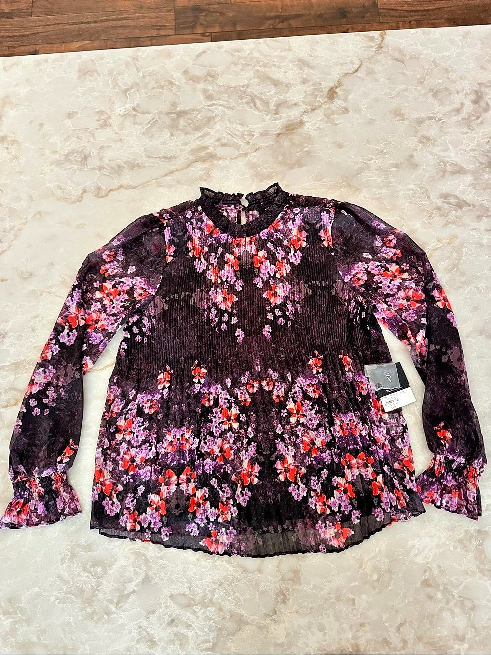 Simply Vera Wang Floral Ruffle Blouse Black & Pink Small (NWT)